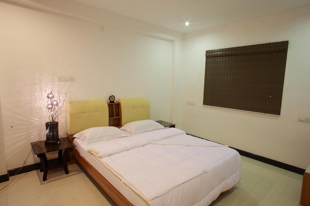 Phils' Residency & Banquets Hotel Kochi Quarto foto