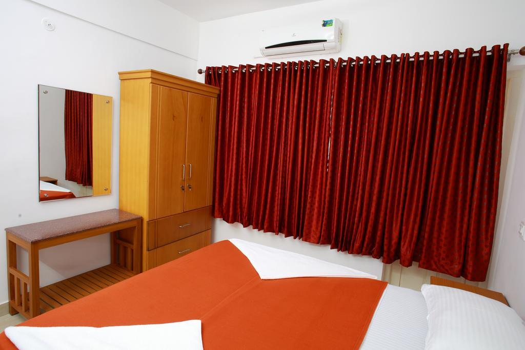 Phils' Residency & Banquets Hotel Kochi Quarto foto