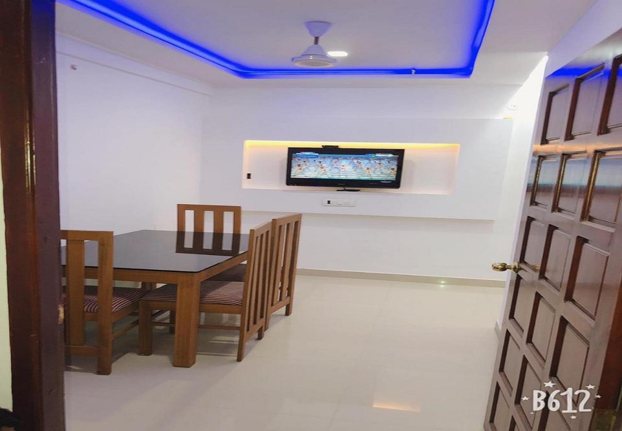 Phils' Residency & Banquets Hotel Kochi Exterior foto