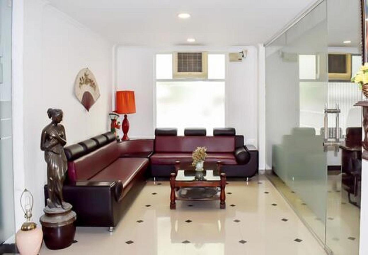 Phils' Residency & Banquets Hotel Kochi Exterior foto